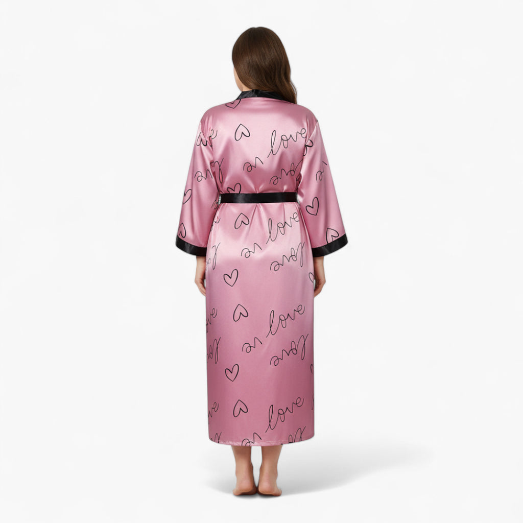Peignoir Femme Grande Taille en Satin – Long Rose à Motif Cœurs “Love”